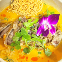 CRISPY DUCK KHAO SOY