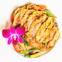 CRISPY DUCK PAD KEE MOW