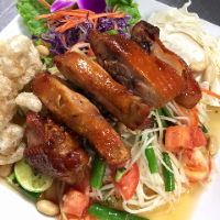 THAI PAPAYA SALAD WITH BBQ CHICKEN